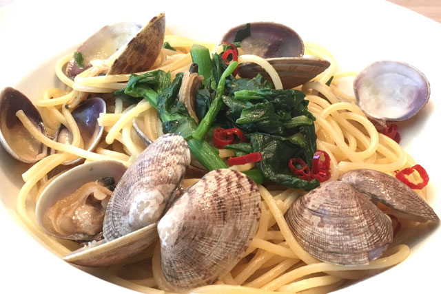 万能調味料のテ－ブルオイルです。
