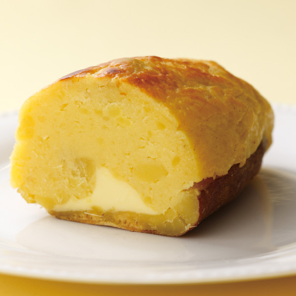 窯焼ポテトは、まるで焼き芋のように繊維が残って、さつまいもの実もゴロゴロと入っています。
