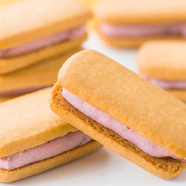 バターの香り豊かなクッキーでサンドゆのみのんの
