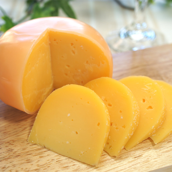 スモークチーズ 100g【ひがしもこと乳酪館】チェダーチーズ製造工程の特徴