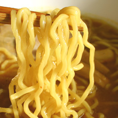 小麦の香りも素晴らしく、強いコシが特徴！