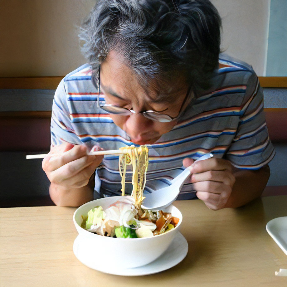 卵を一切使用せずに、丁寧に練り上げられた 「めん」